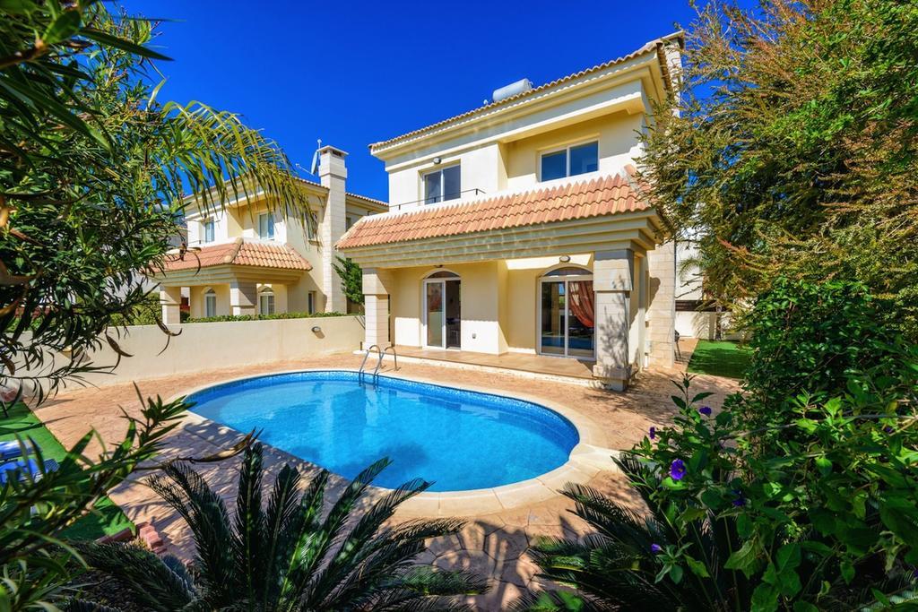 Villa Chloe Paralimni Oda fotoğraf